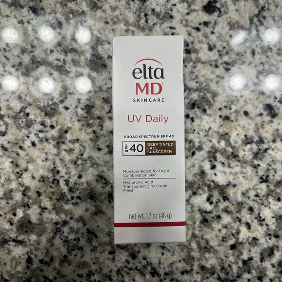 EltaMD UV Daily Deep Tinted SPF40 - Picture 1 of 5